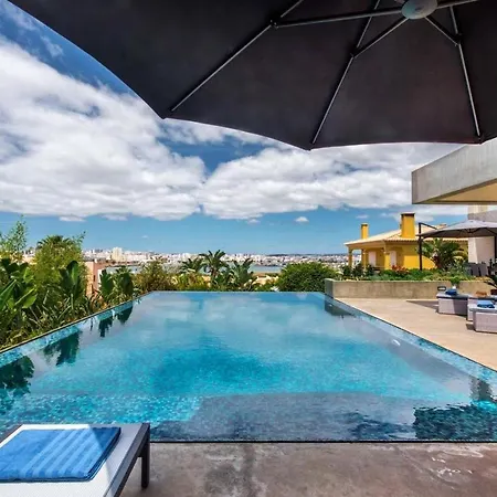 Beau Villa