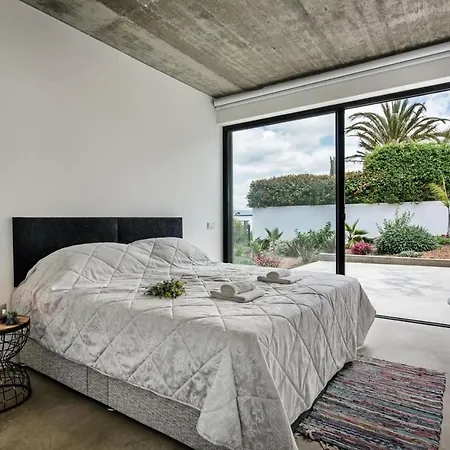 Beau Villa *