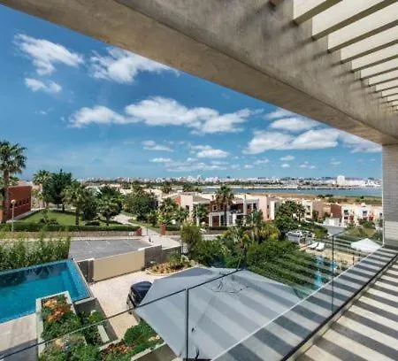 Beau Villa *